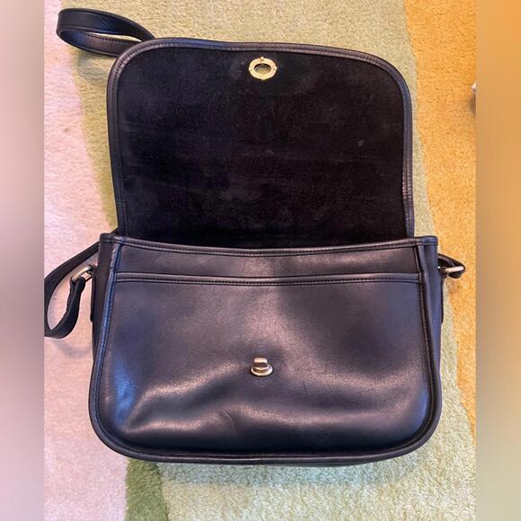 Vintage Coach 9790 Turnlock Shoulder Bag, Black, Genuine Leather, Crossbody - Picture 4 of 9